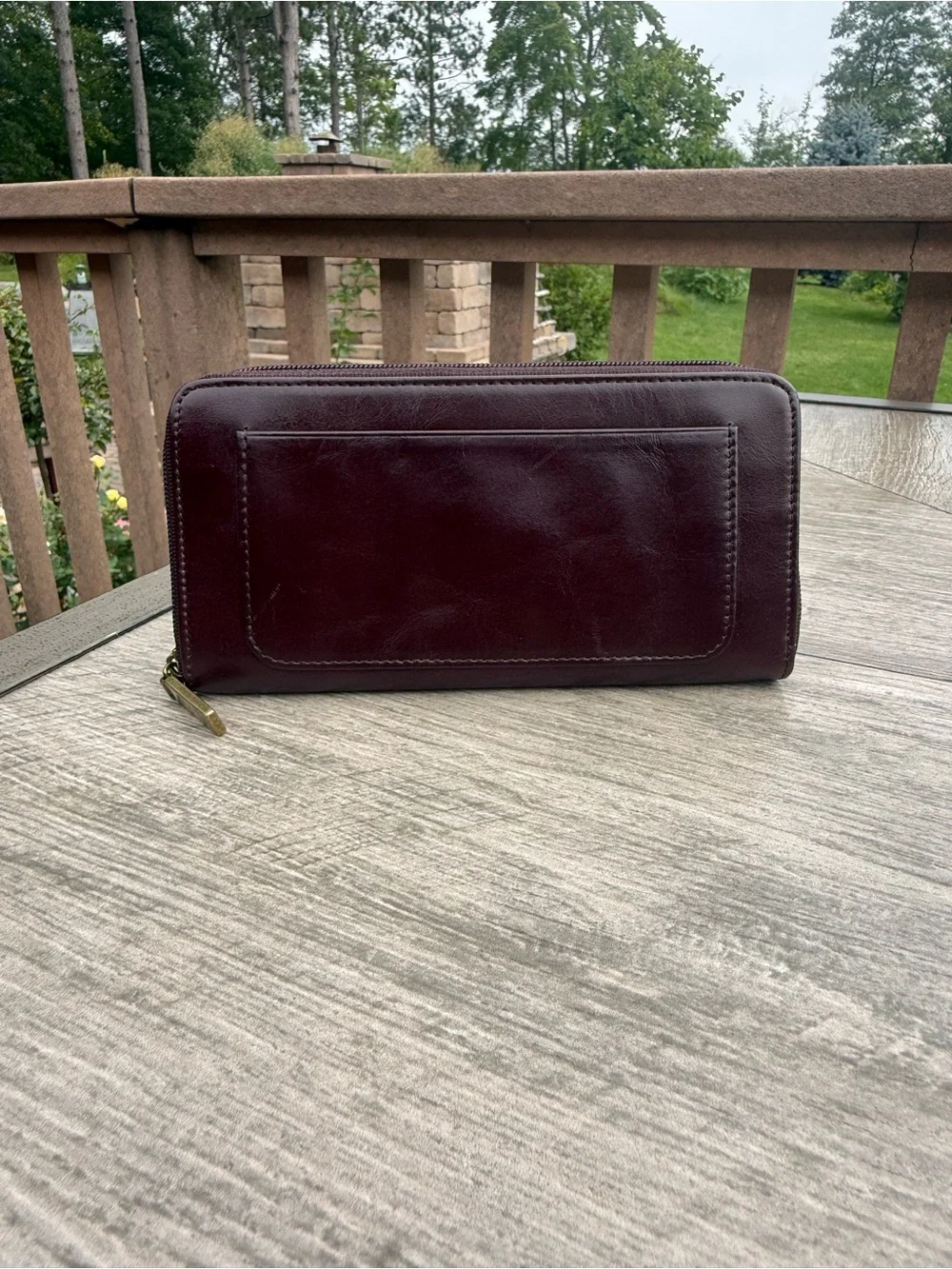EUC Vintage HOBO Max Large Zip Around Continental Wallet features